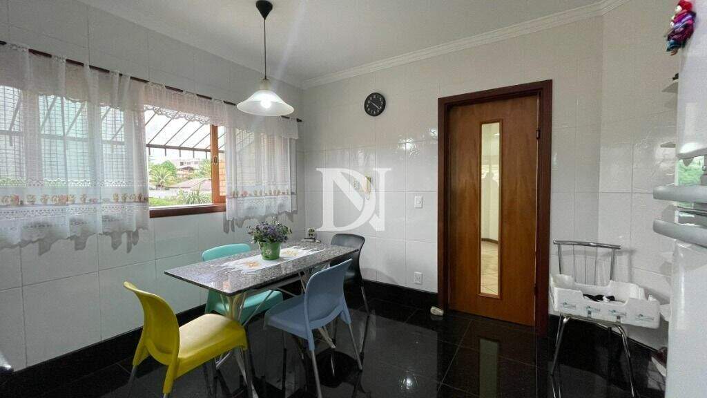 Casa em condomínio à venda no Condomínio Campos de Santo Antônio: 