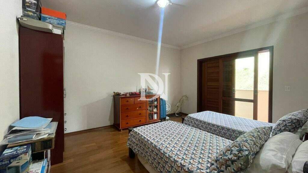Casa em condomínio à venda no Condomínio Campos de Santo Antônio: 