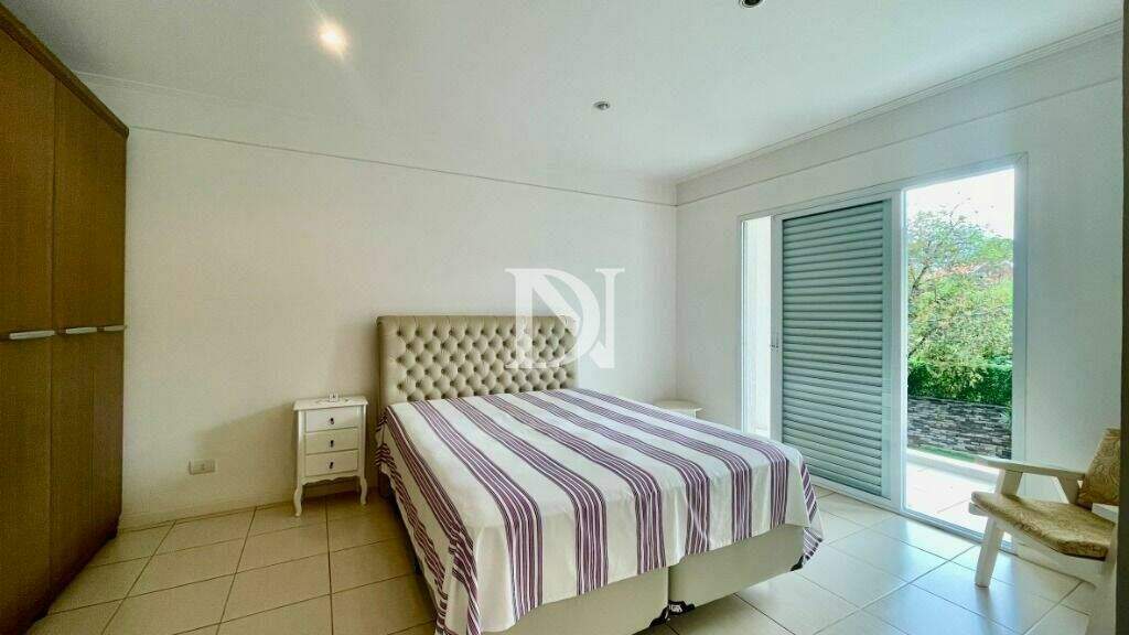 Casa em condomínio à venda no Condomínio Campos de Santo Antônio: 