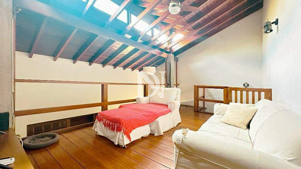 Casa em condomínio à venda no Condomínio Terras de São José: 