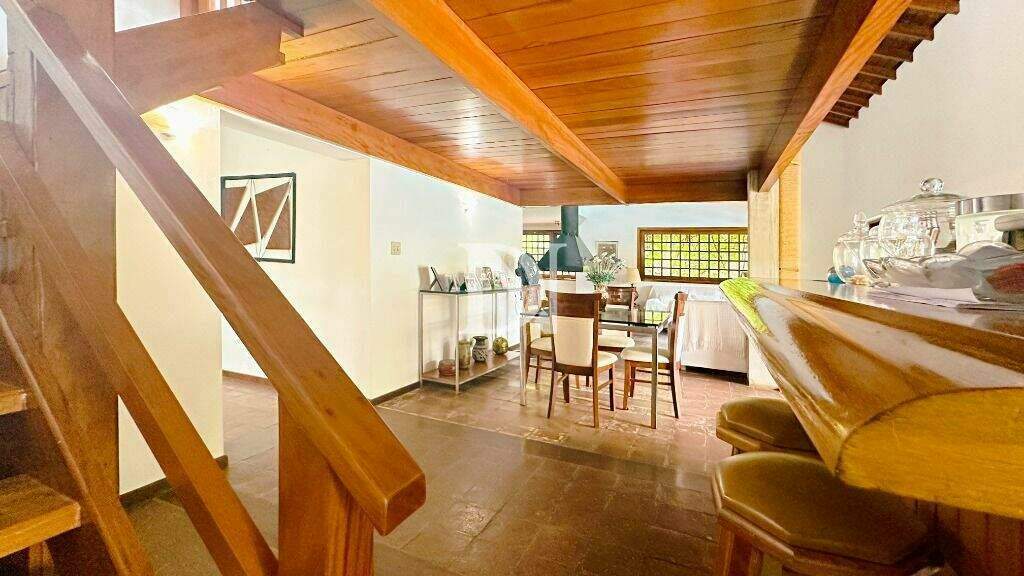 Casa em condomínio à venda no Condomínio Terras de São José: 