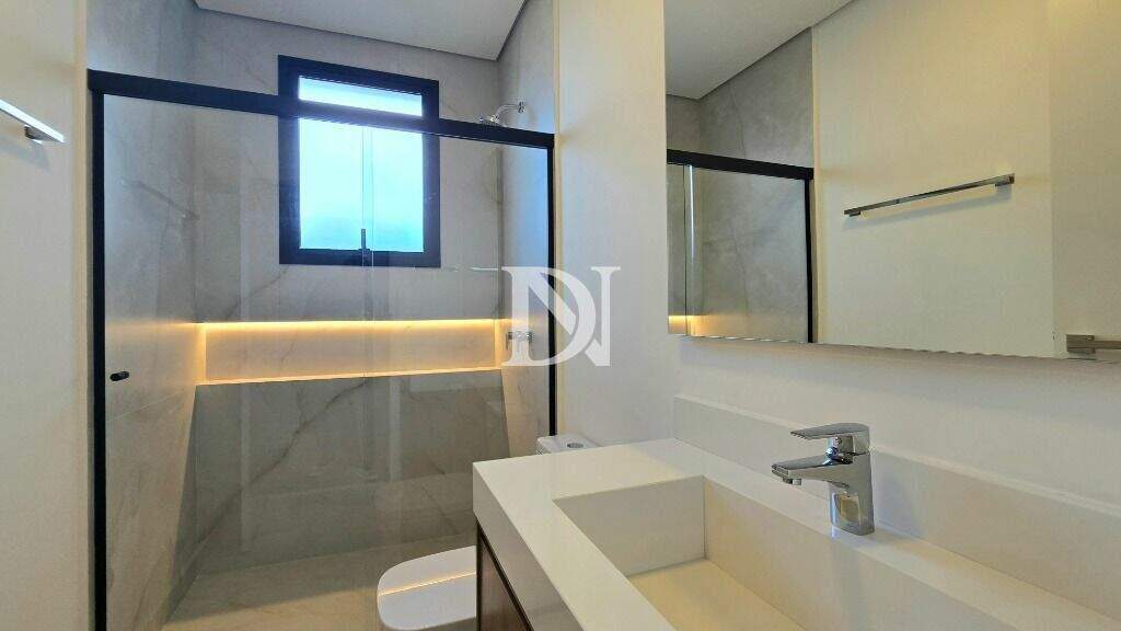 Casa em condomínio à venda no Condomínio Villas do Golfe: 