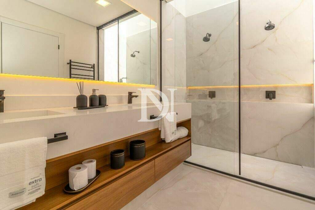 Casa em condomínio à venda no Condomínio Villas do Golfe: 