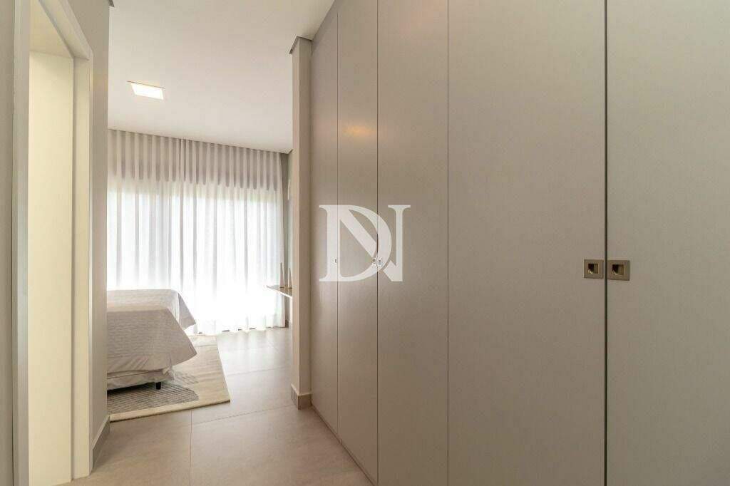 Casa em condomínio à venda no Condomínio Villas do Golfe: 