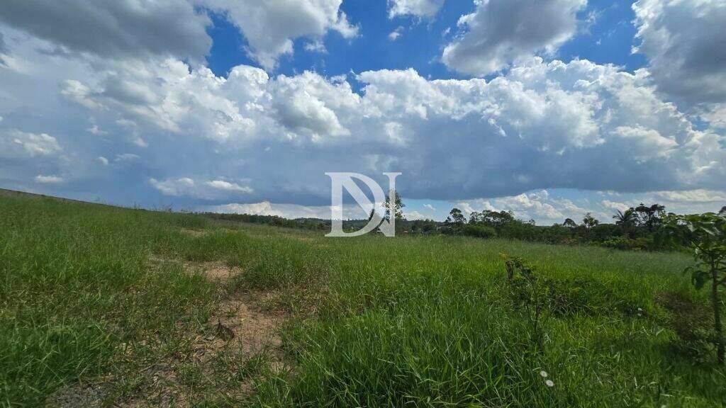 Terreno em condomínio à venda no Bairro Chácaras Monte Verde: 