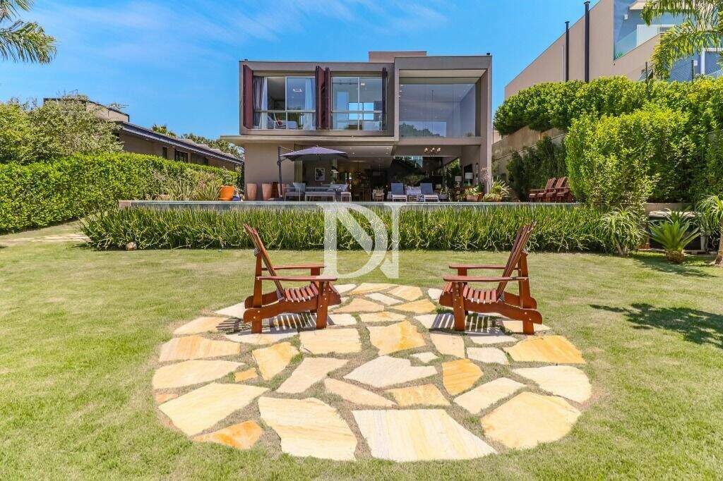 Casa em condomínio à venda no Condomínio Jardim Plaza Athénée: 