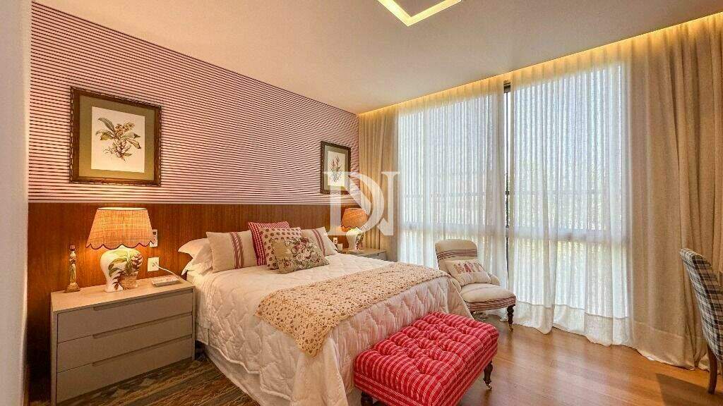 Casa em condomínio à venda no Condomínio Jardim Plaza Athénée: 