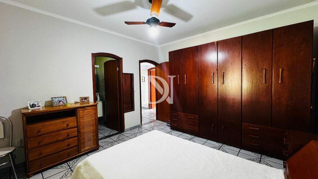 Casa em condomínio à venda no Condomínio Zuleika Jabour: 
