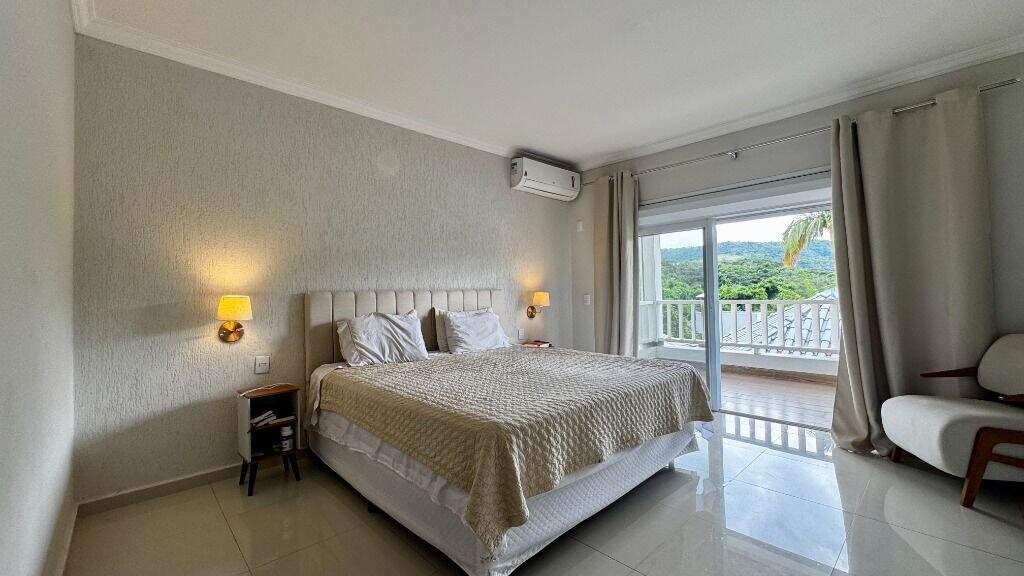 Casa em condomínio à venda no Condomínio Campos de Santo Antônio: 