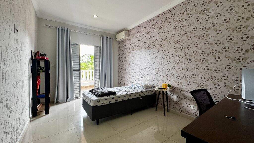 Casa em condomínio à venda no Condomínio Campos de Santo Antônio: 