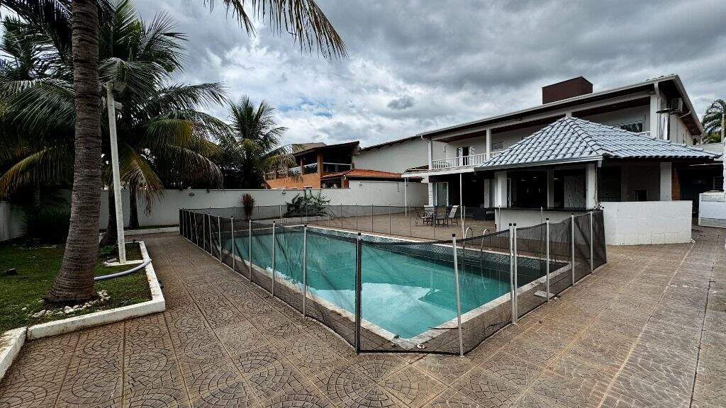 Casa em condomínio à venda no Condomínio Campos de Santo Antônio: 