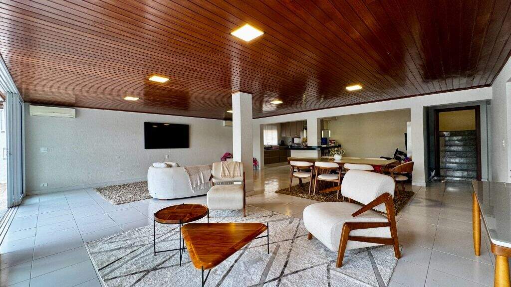 Casa em condomínio à venda no Condomínio Campos de Santo Antônio: 