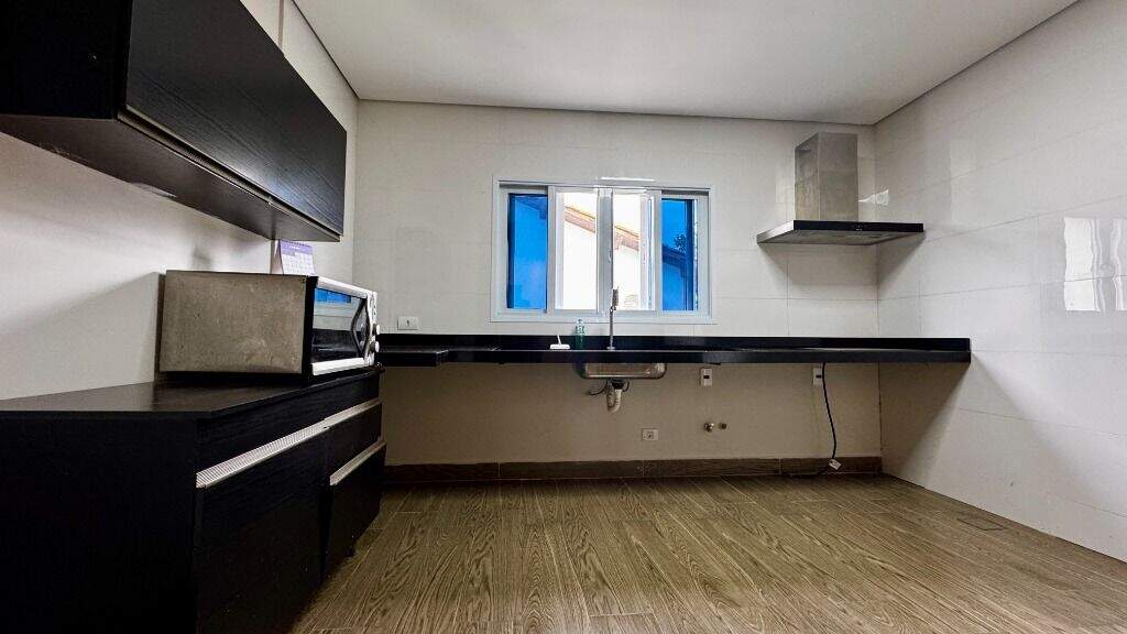 Casa em condomínio à venda no Condomínio Campos de Santo Antônio: 