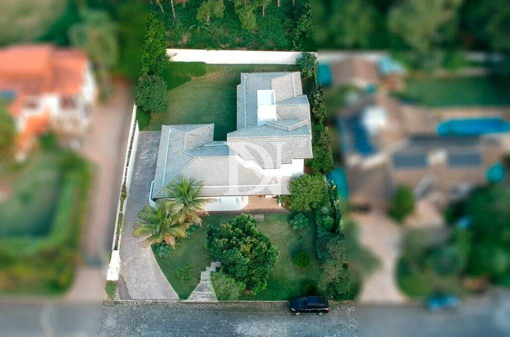 Casa em condomínio à venda no Chácara Flora: 