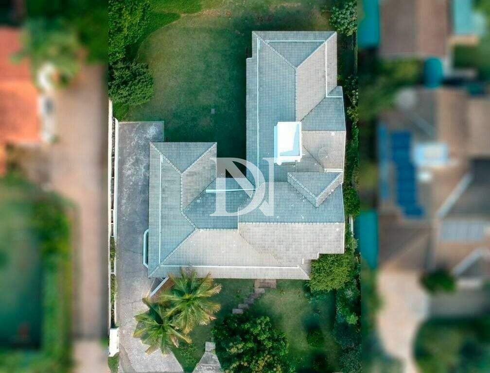 Casa em condomínio à venda no Chácara Flora: 