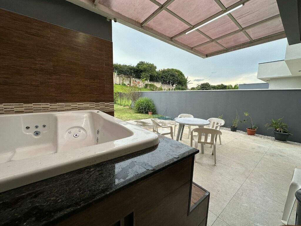 Casa em condomínio à venda no Condominio Portal dos Bandeirantes: 