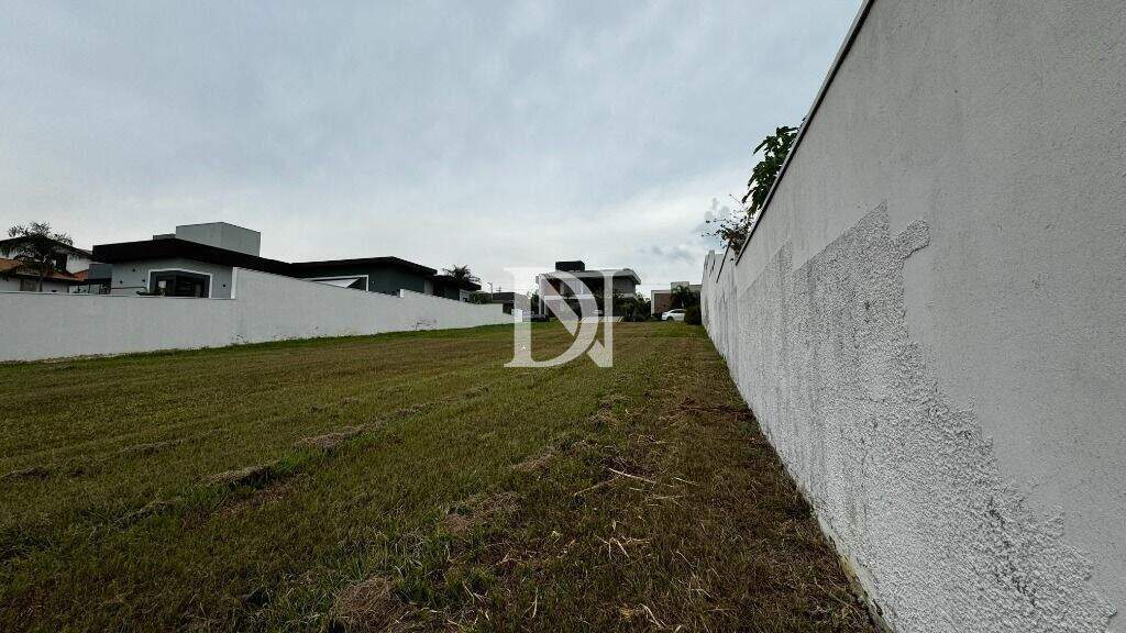 Terreno em condomínio à venda no Condomínio Palmeiras Imperiais: 