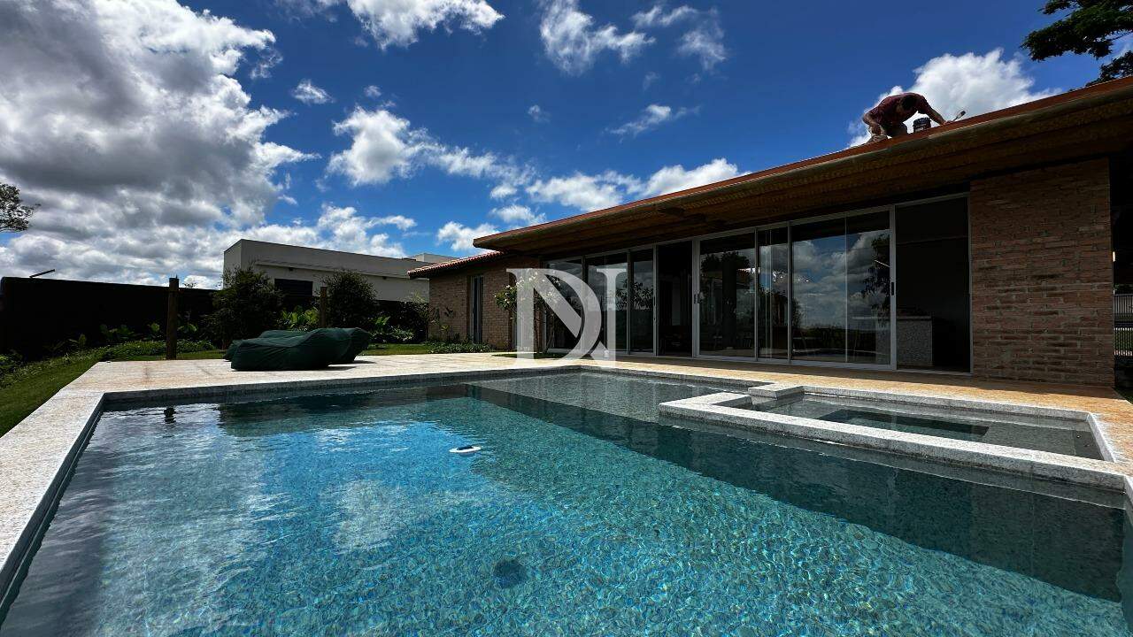 Casa em condomínio à venda no Condomínio Campos de Santo Antônio II: 