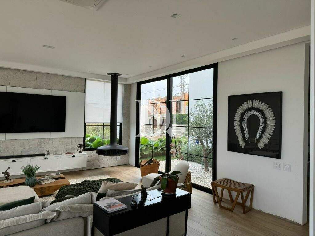 Casa em condomínio à venda no Condomínio Villas do Golfe: 