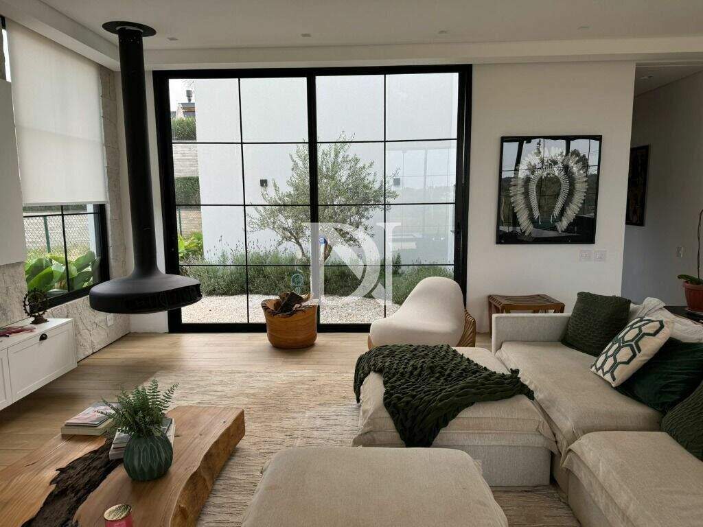 Casa em condomínio à venda no Condomínio Villas do Golfe: 