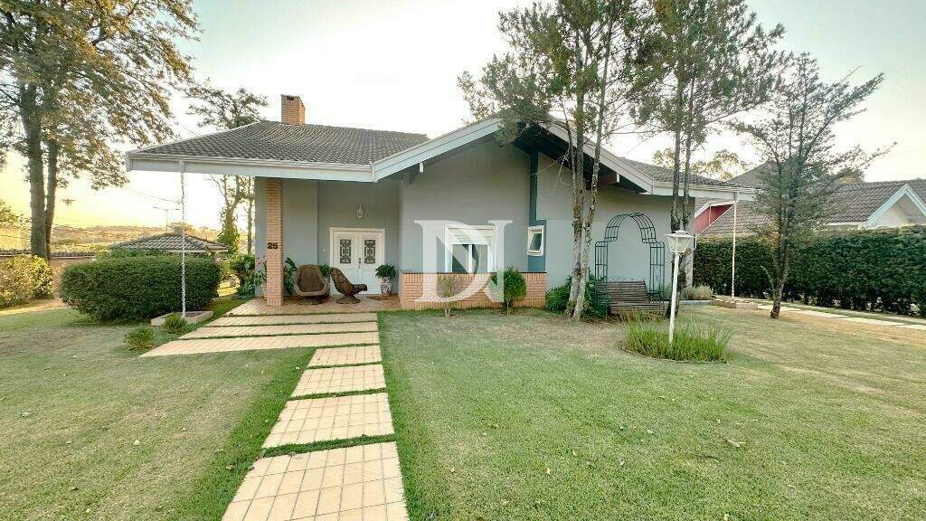 Casa em condomínio à venda no Condomínio Haras Paineiras: 