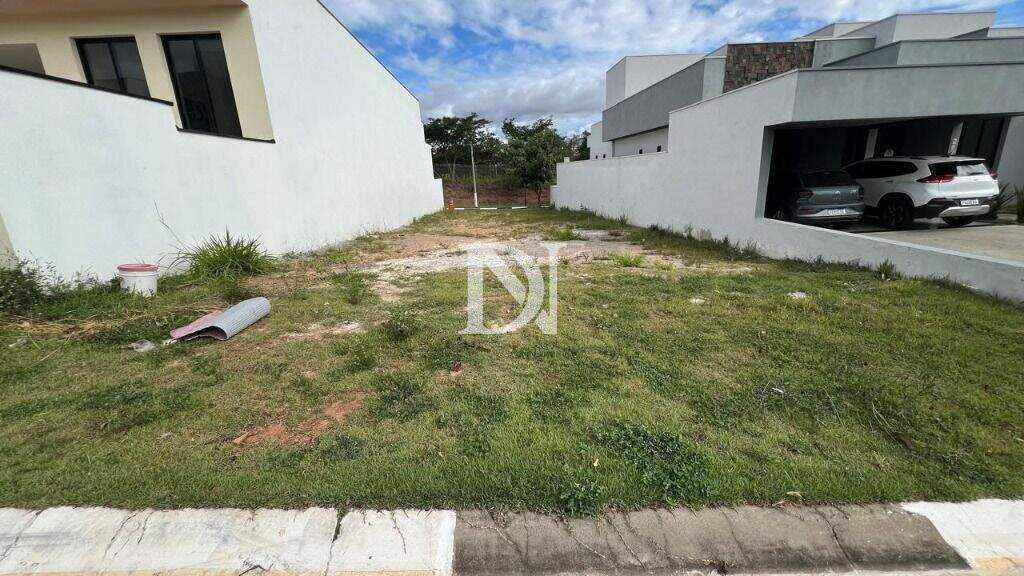 Terreno em condomínio à venda no Condomínio Gardenville: 