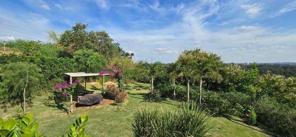 Casa em condomínio à venda no Condomínio Campos de Santo Antônio II: 