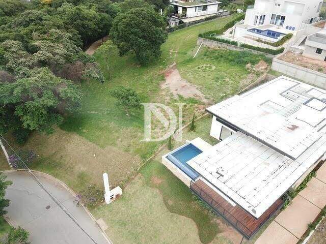 Terreno em condomínio à venda no Jardim Plaza Atheneé: 