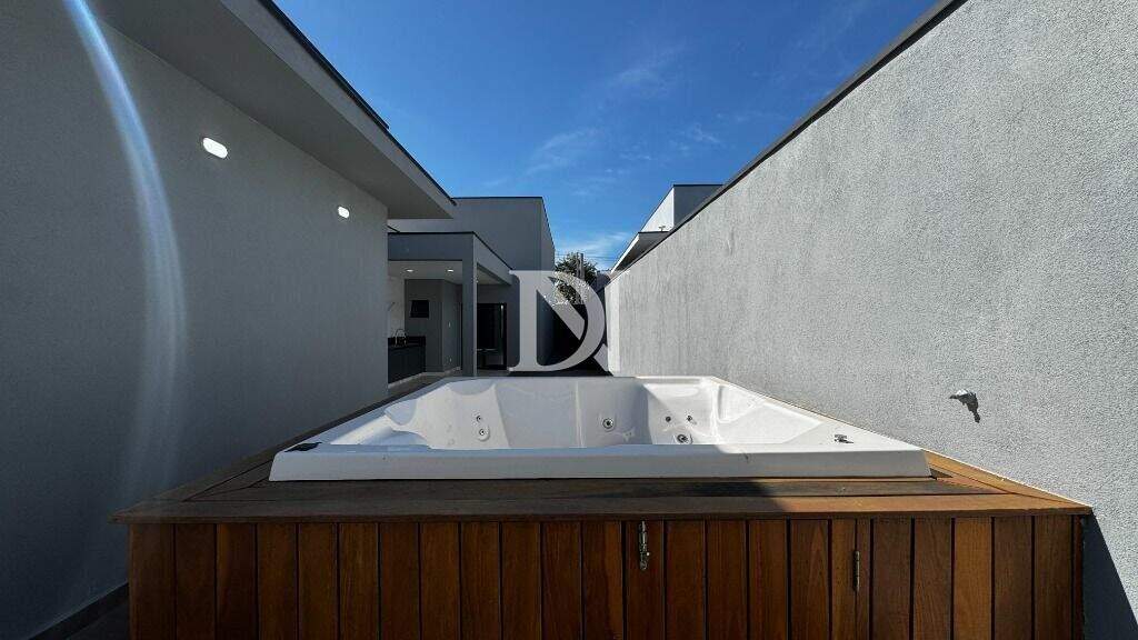 Casa em condomínio à venda no Condomínio Residencial Una: 