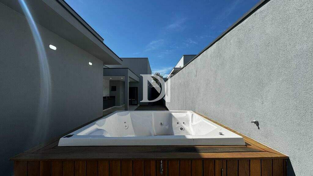 Casa em condomínio à venda no Condomínio Residencial Una: 