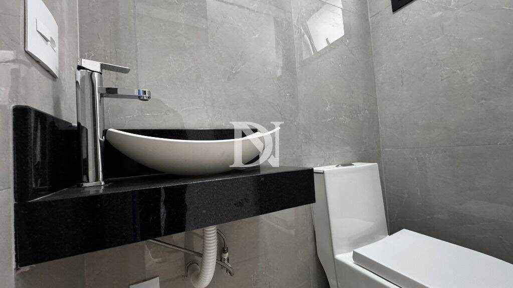Casa em condomínio à venda no Condomínio Residencial Una: 