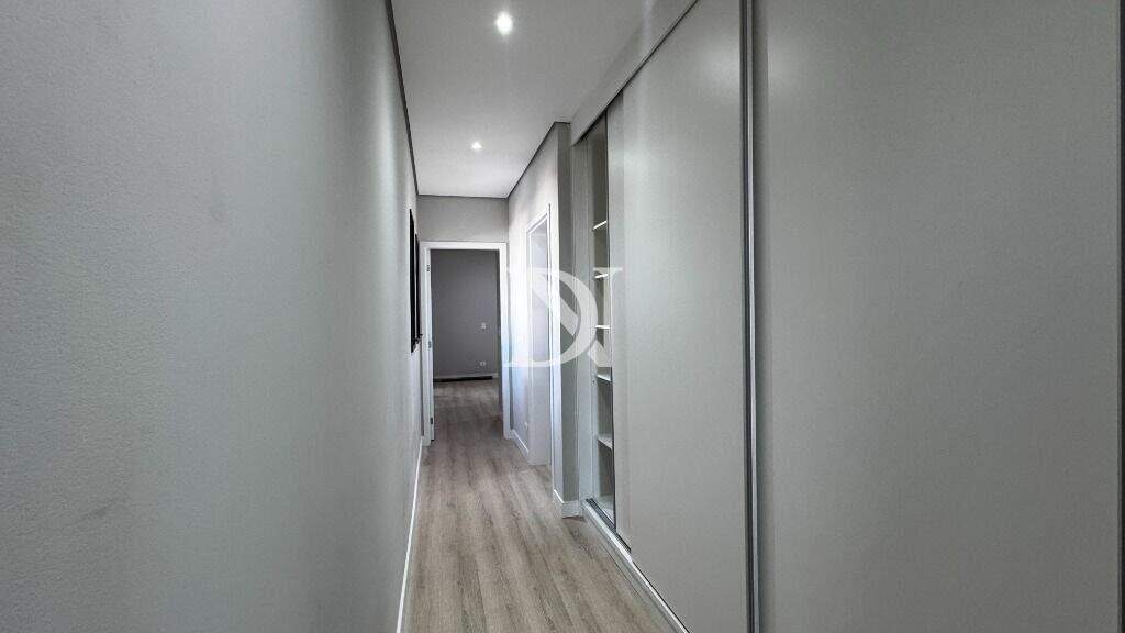 Casa em condomínio à venda no Condomínio Residencial Una: 