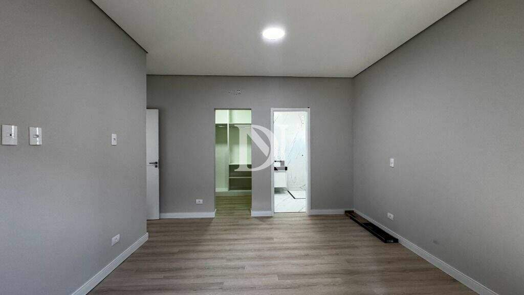 Casa em condomínio à venda no Condomínio Residencial Una: 