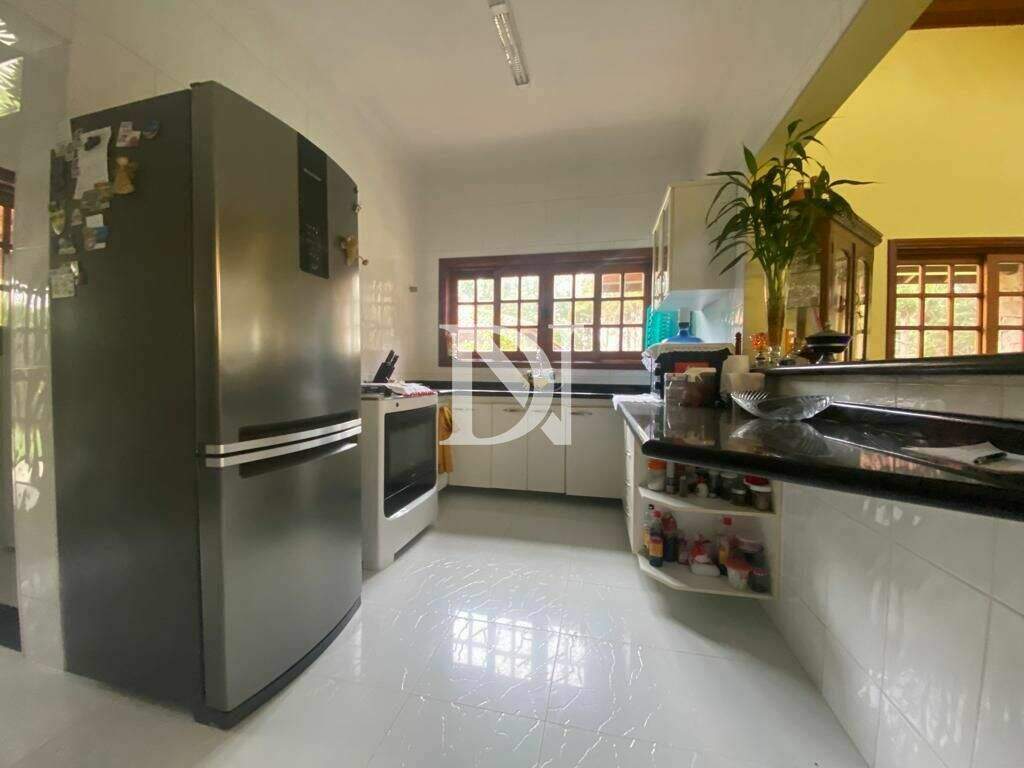 Casa em condomínio para aluguel no Condomínio Monte Belo: 