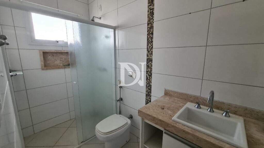 Casa em condomínio para aluguel no Condomínio Jardim Theodora: 