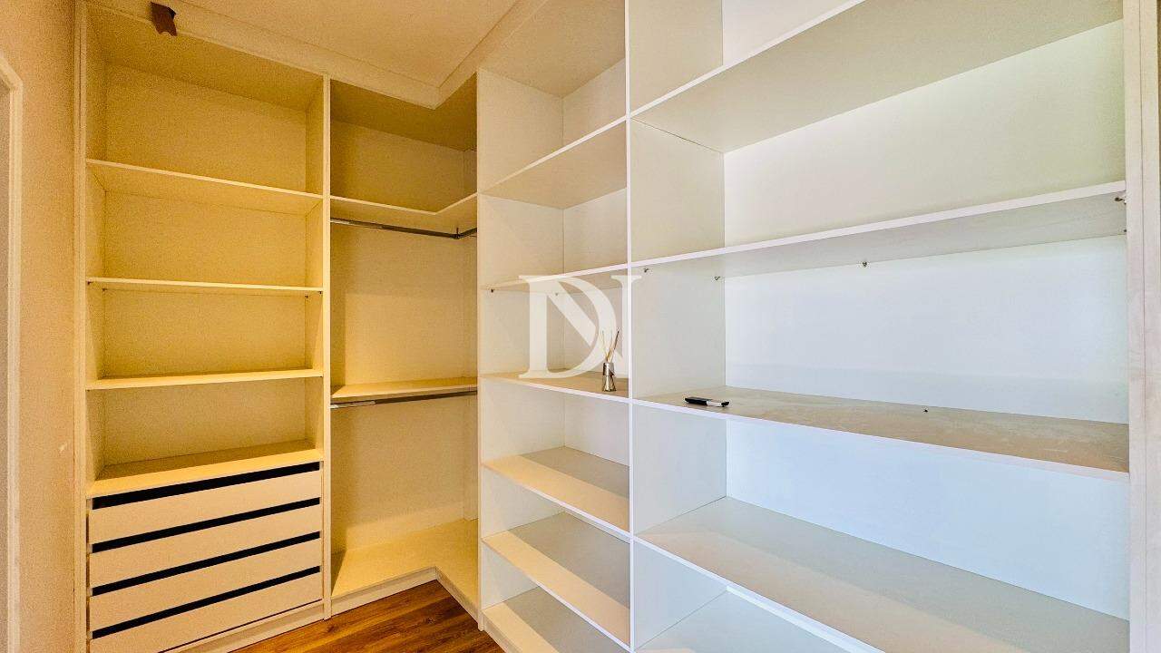 Casa em condomínio à venda no Condomínio Alphaville Castello: 