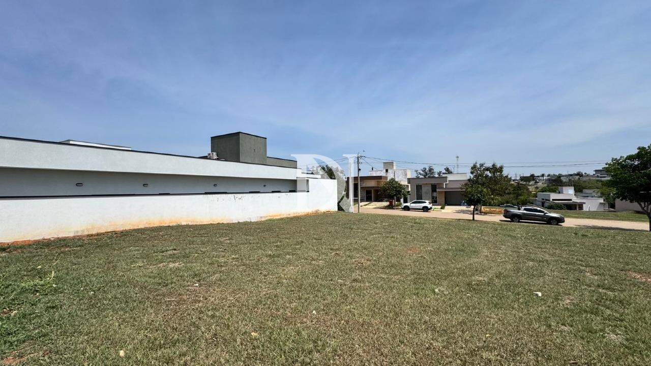 Terreno em condomínio à venda no Condomínio Residencial Una: 