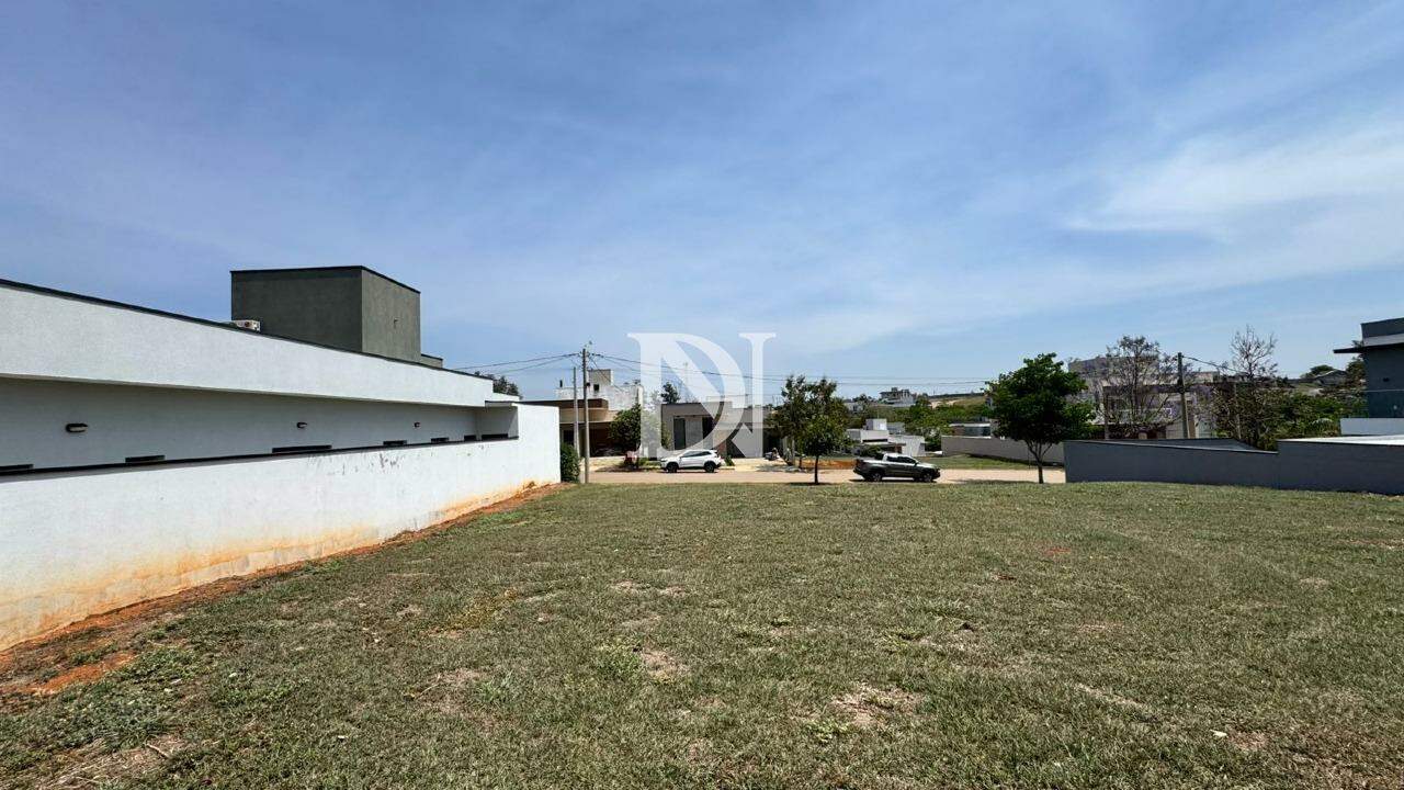 Terreno em condomínio à venda no Condomínio Residencial Una: 