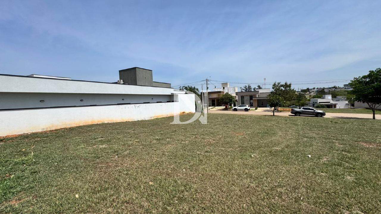 Terreno em condomínio à venda no Condomínio Residencial Una: 