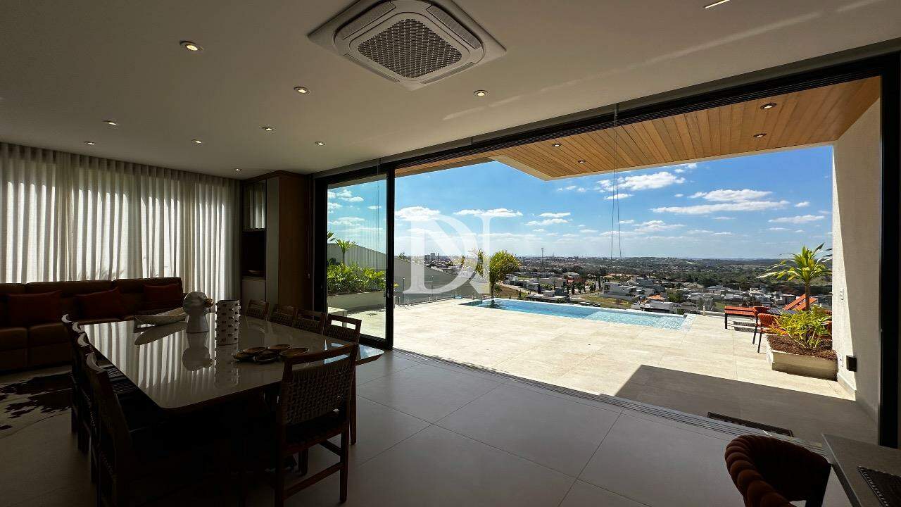 Casa em condomínio à venda no Condomínio Campos de Santo Antônio II: 