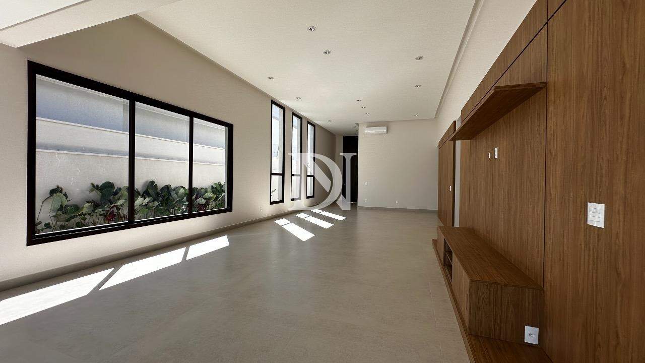 Casa em condomínio à venda no Condomínio Campos de Santo Antônio II: 