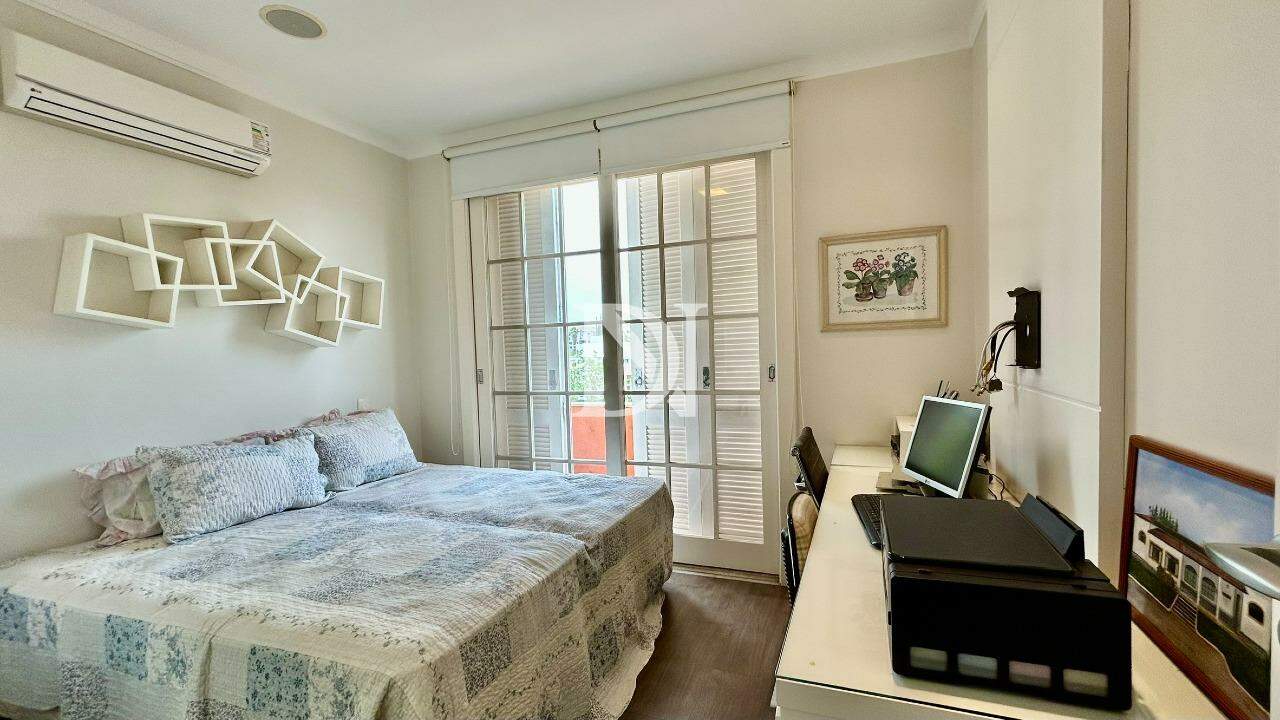 Casa em condomínio à venda no Condomínio Jardim Plaza Athénée: 