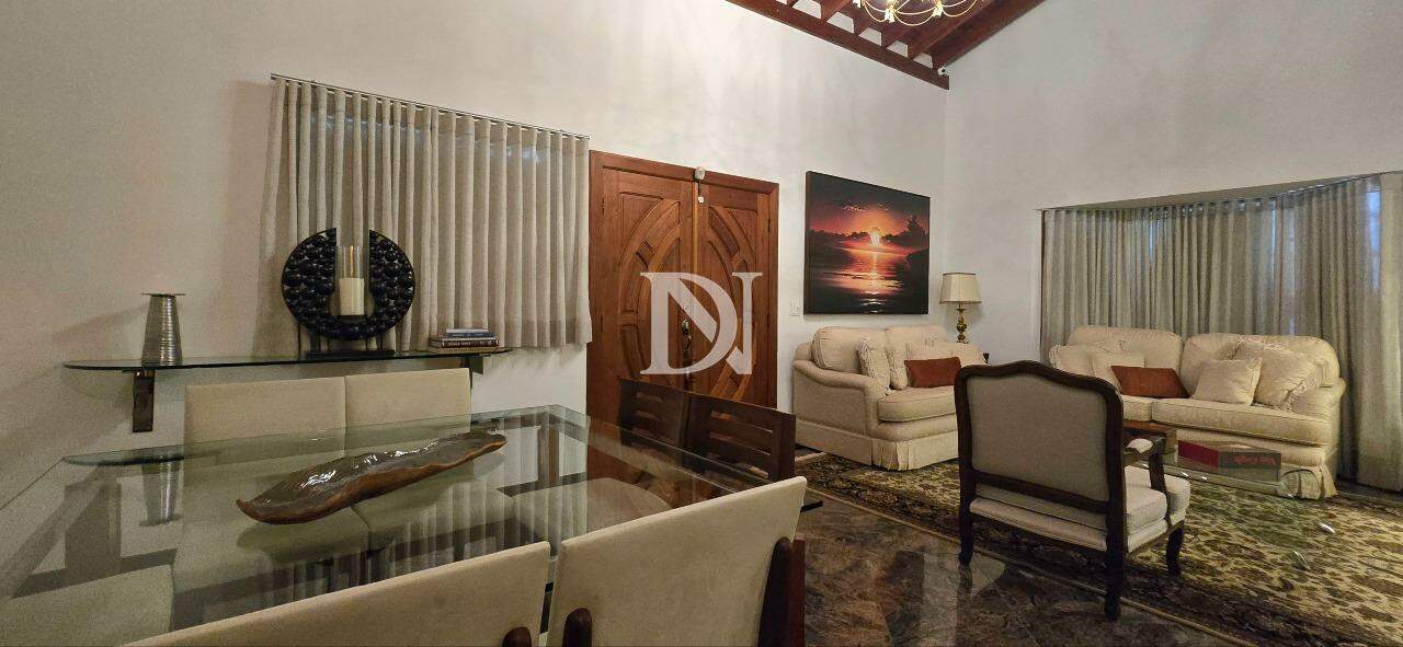 Casa em condomínio à venda no Condomínio Paraíso Marriot: 
