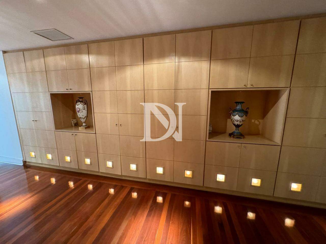 Casa em condomínio à venda no Condomínio Terras de São José: 