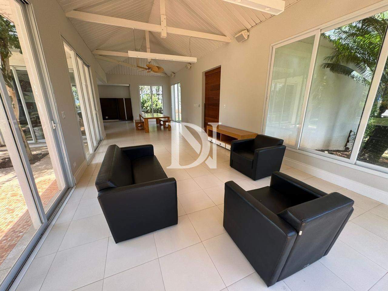 Casa em condomínio à venda no Condomínio Terras de São José: 