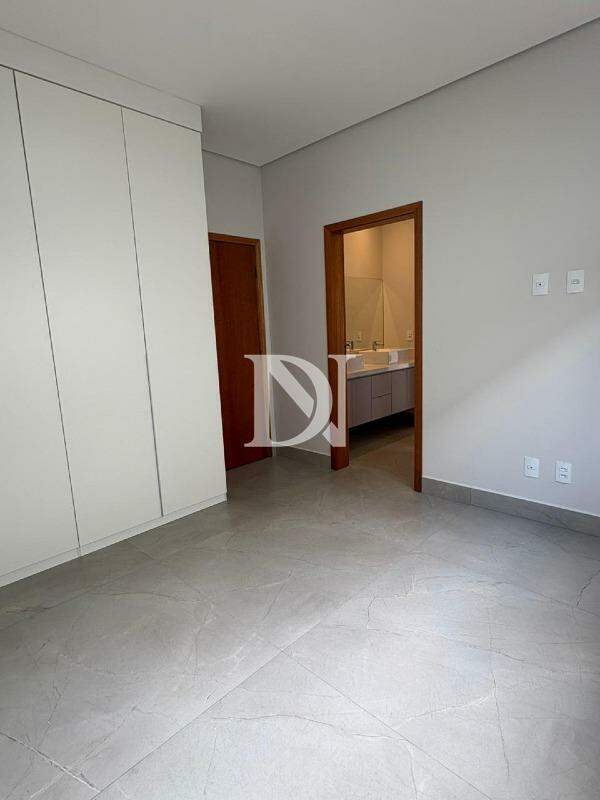 Casa em condomínio à venda no Portal dos Bandeirantes Salto: 