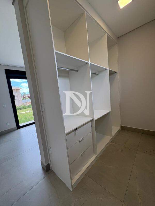 Casa em condomínio à venda no Portal dos Bandeirantes Salto: 