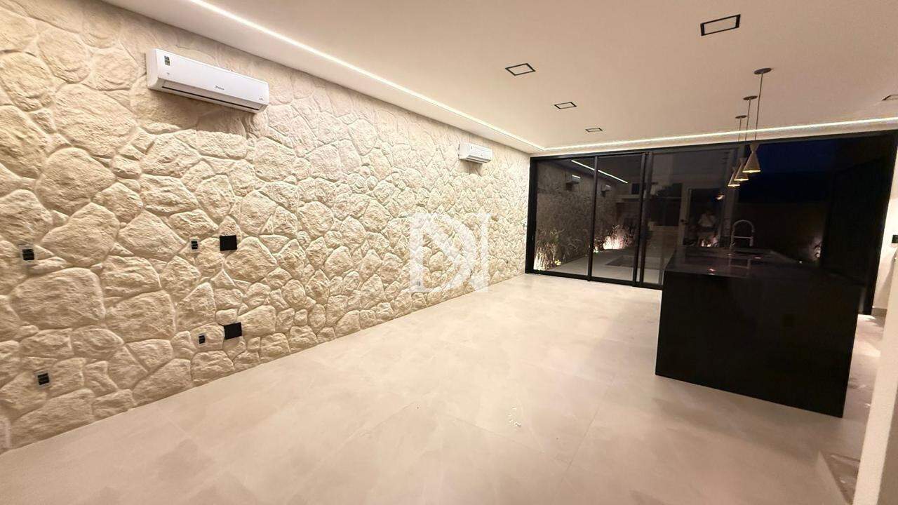 Casa em condomínio à venda no Condominio Mont Blanc: 