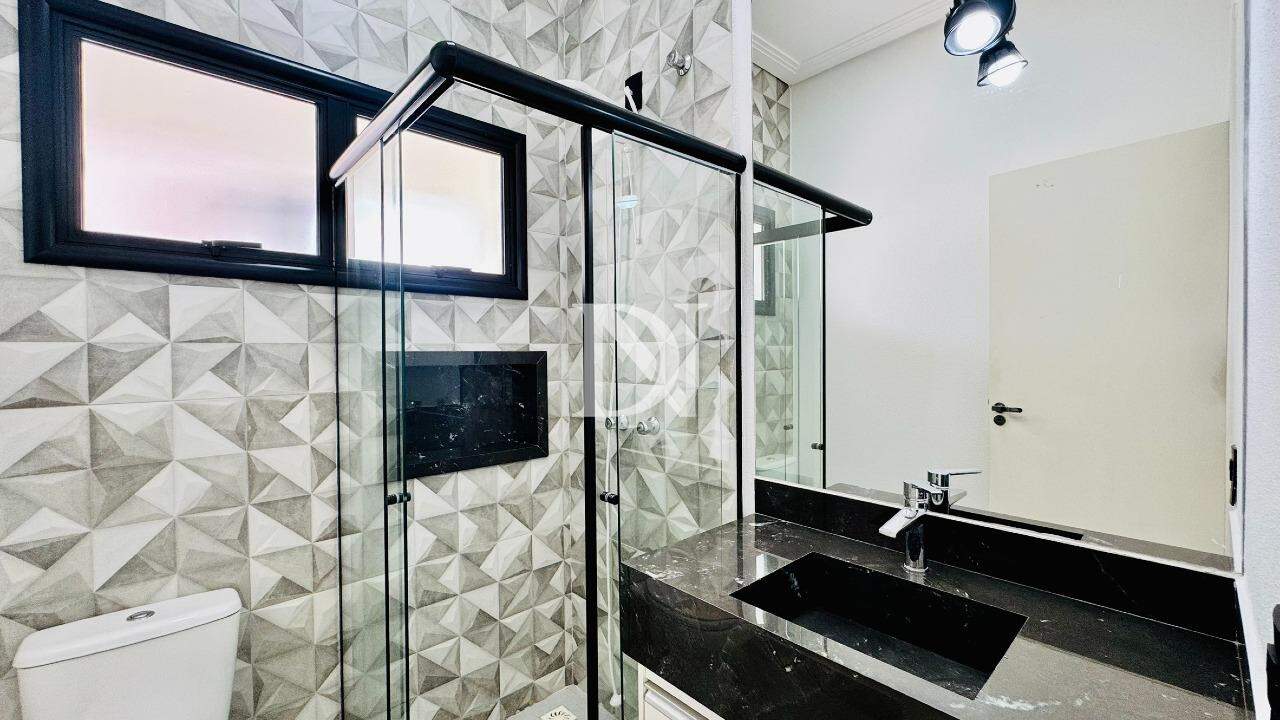 Casa em condomínio à venda no Condomínio Village Moutonnée: 