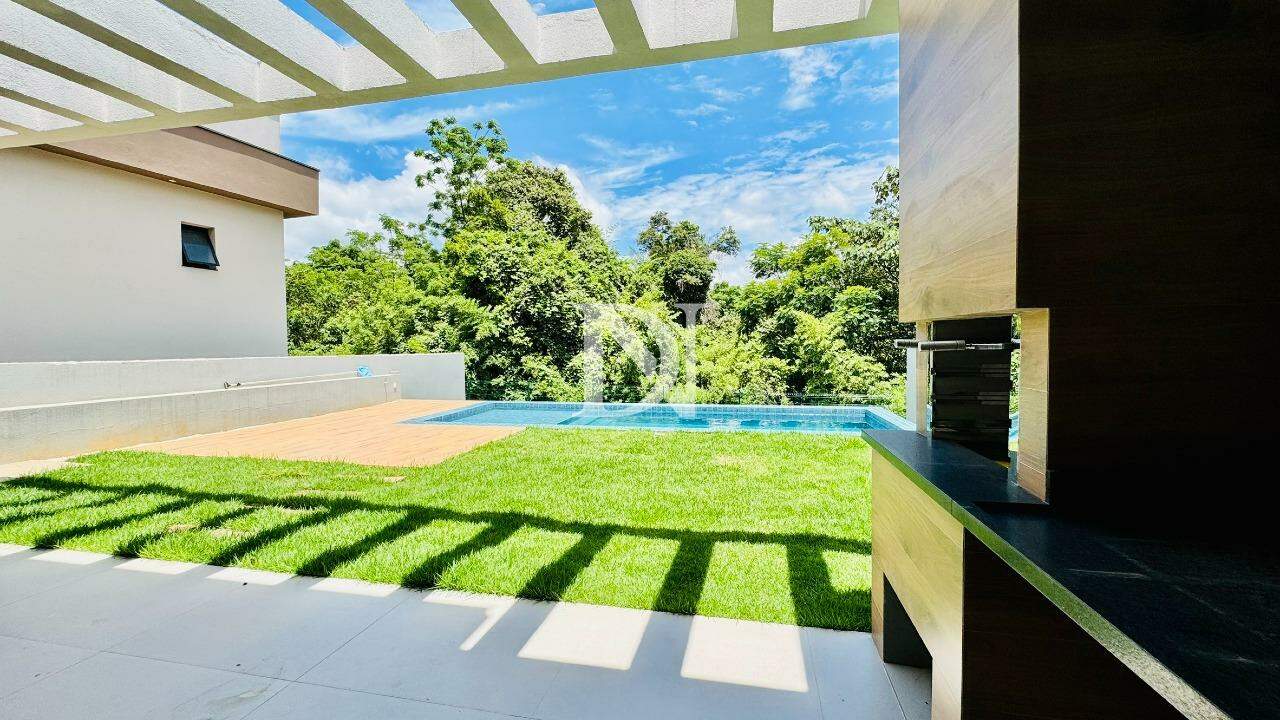 Casa em condomínio à venda no Condomínio Residencial Una: 